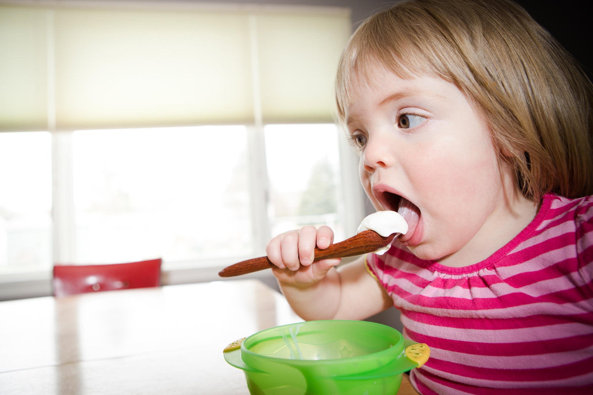 Rounded-Grip Wooden Toddler Spoon — 18 cm — product view 6