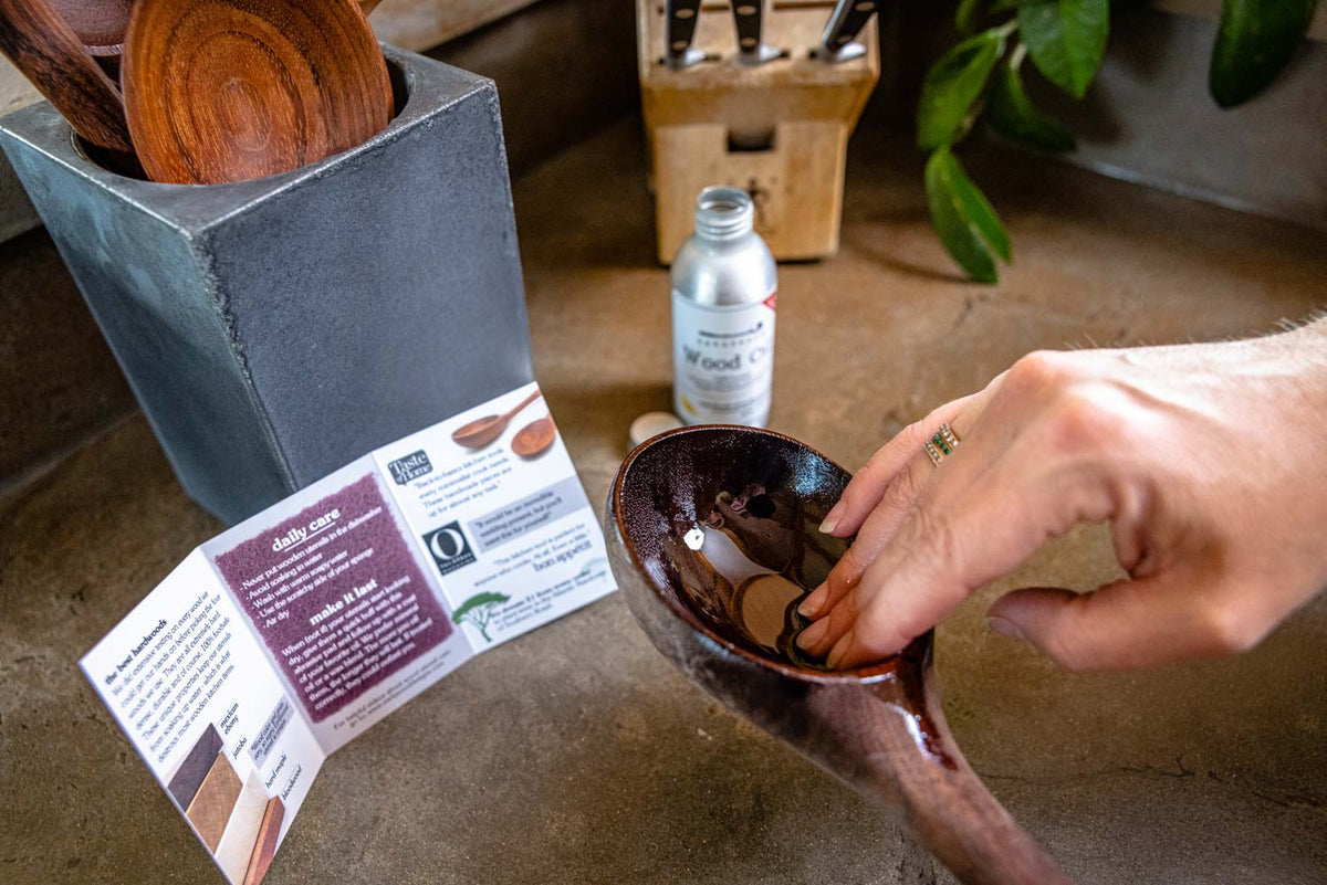 Mineral & Lemon-Peel Oil for Wooden Kitchenware — product view 9
